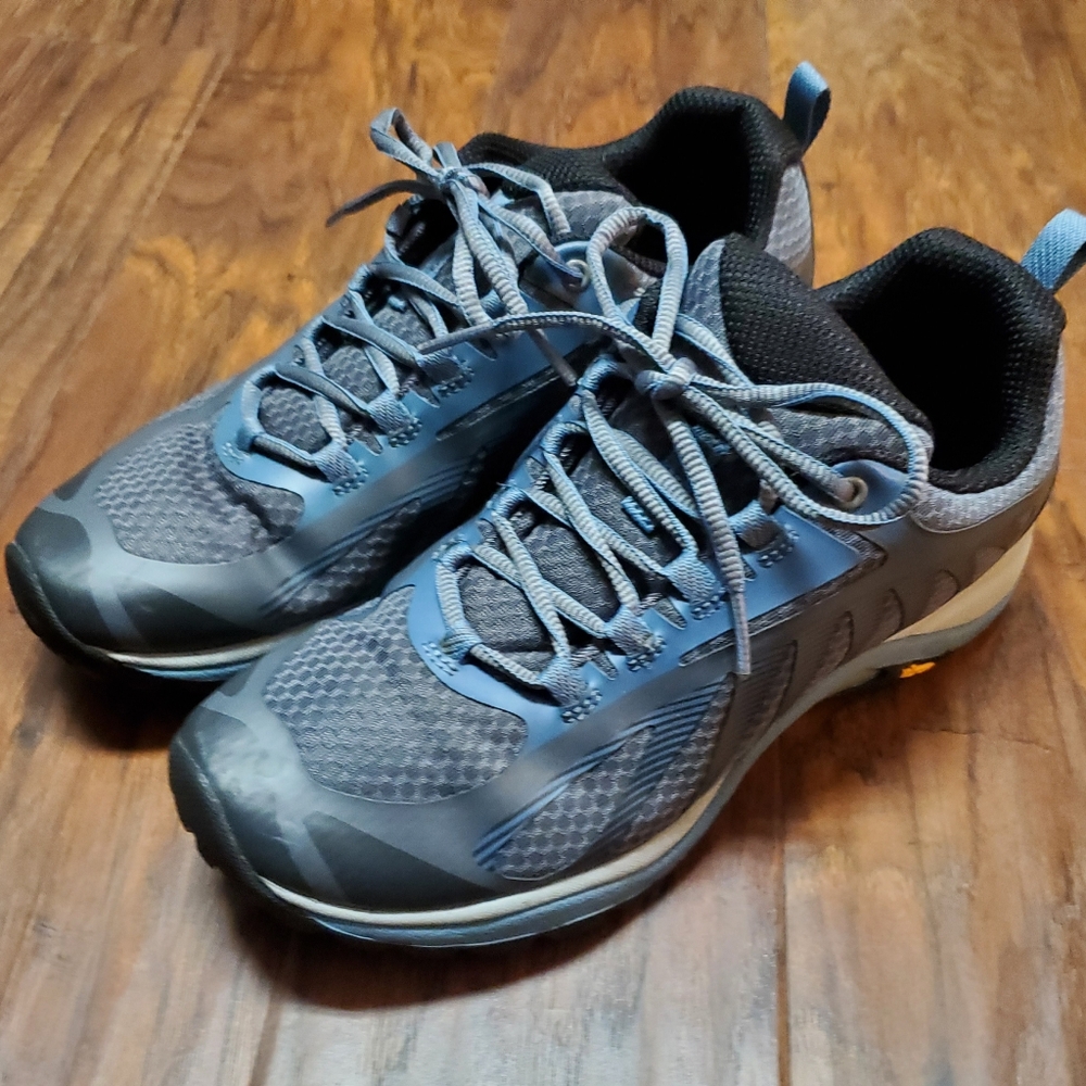 Merrell Siren Edge 3 Women's Size 8.5 M.  Rock/Bluestone. Hiking, Trail, Outdoor